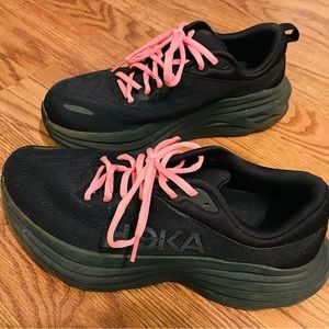 Hoka Bondi 8 black shoes
